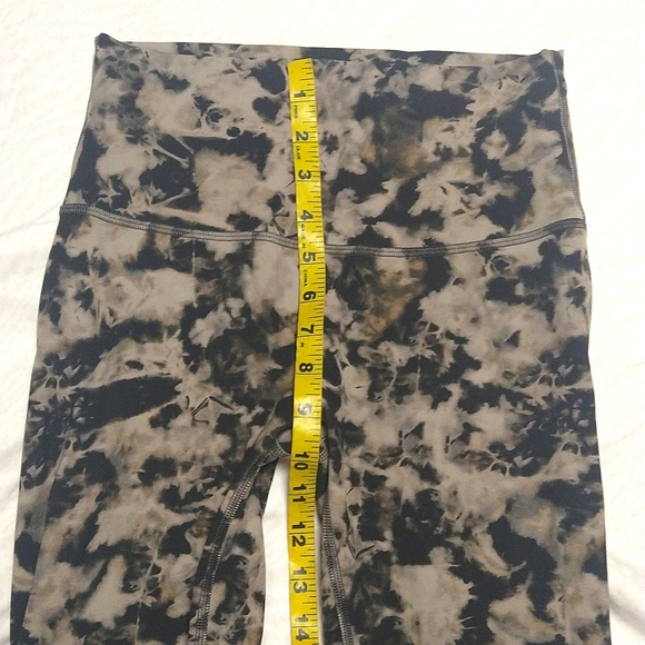 🔥 Lululemon leggings, size 6 - Picture 7 of 7
